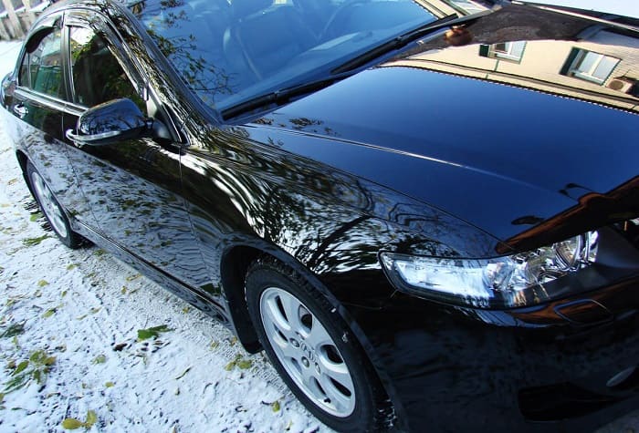 Почему для ремонта автомобильных стекол требуется жидкое стекло?