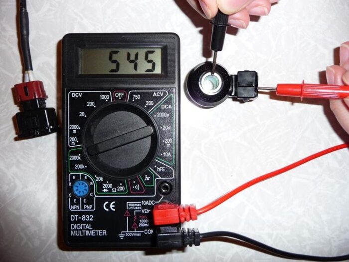Проверка электронного датчика давления масла мультиметром