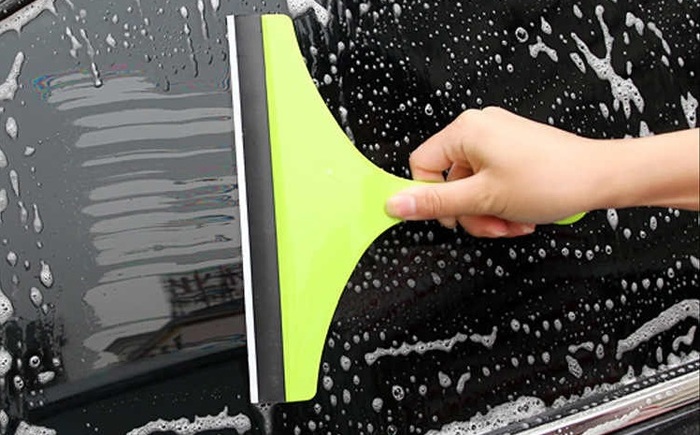 Как отмыть лобовое стекло автомобиля